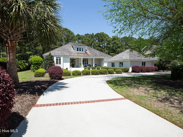 1800 Pembroke Jones Drive, Wilmington, NC 28405