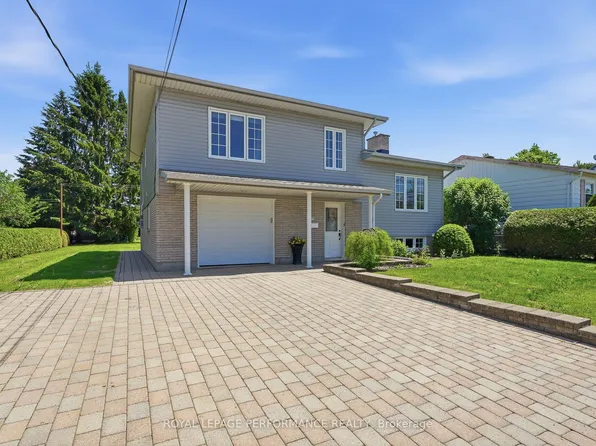 501 Champlain St, Hawkesbury, ON K6A 2C3