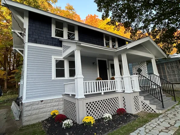 9409 Hamilton St, Chadwicks, NY 13319
