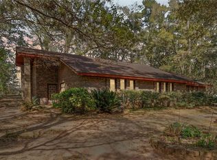 12580 King Arthur Dr, Grand Bay, AL 36541