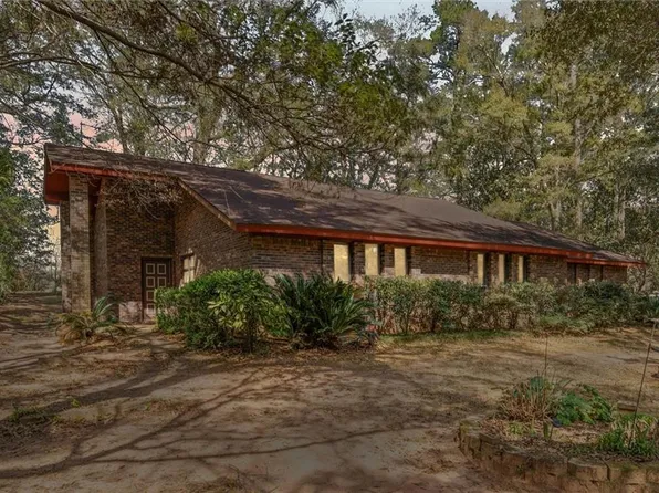 12580 King Arthur Dr, Grand Bay, AL 36541