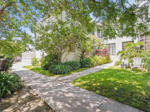 4707 W Finley Ave #4 Photo 1 4707 W Finley Ave #4 Photo 1