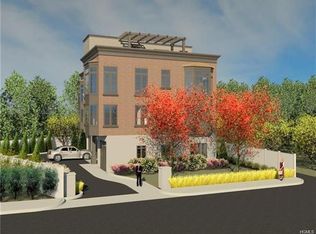 128 Library Ln #3, Mamaroneck, NY 10543