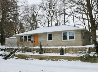 2004 E Colfax Ave, South Bend, IN 46617
