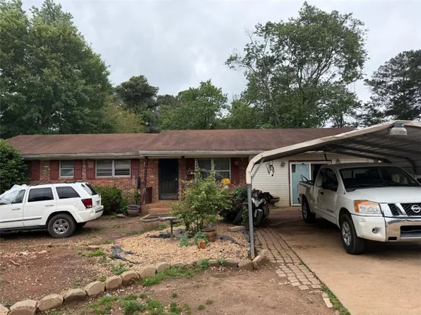 4183 Jade Dr, Douglasville, GA 30135