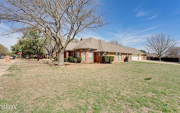 5th image of 301 Sioux Dr
