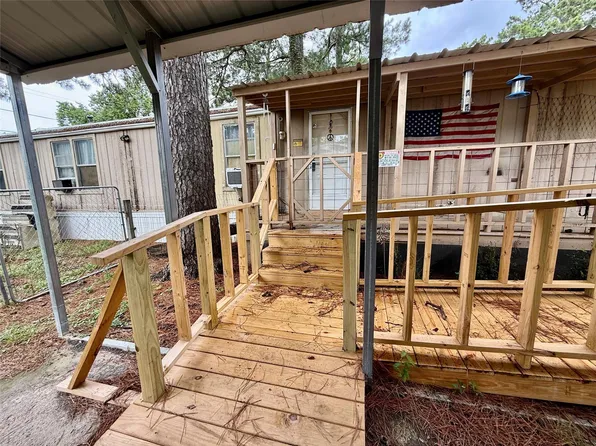 4 Watkins Dr, Lufkin, TX 75901