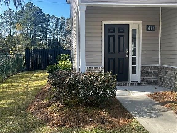2nd image of 801 Ferguson Lane