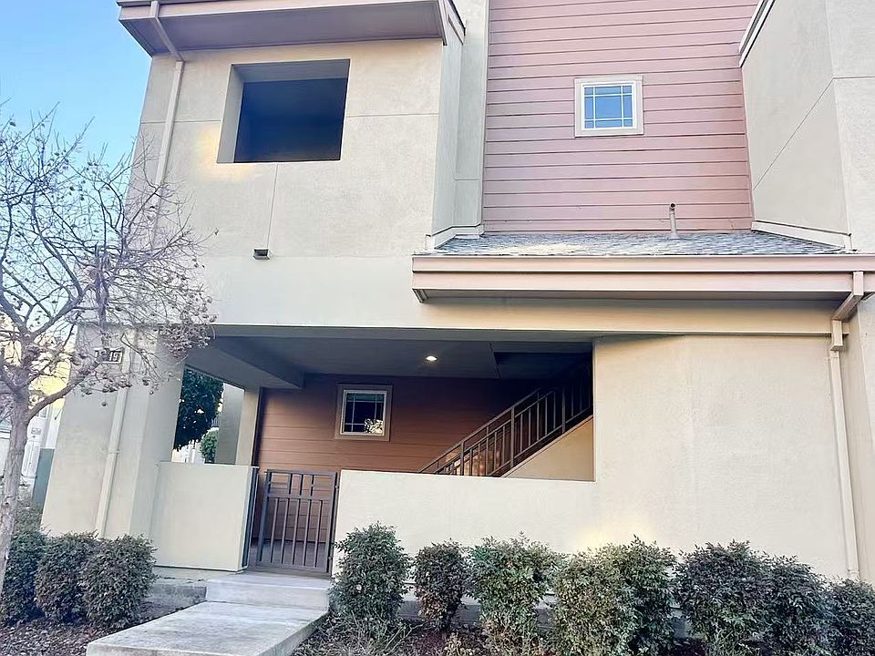 1st image of 3749 Klamath Ln