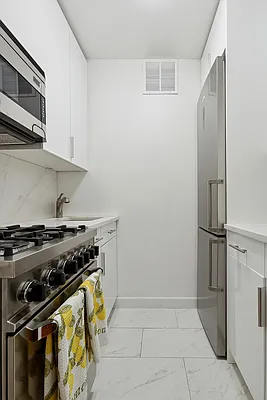 Rented by Corcoran | media 25