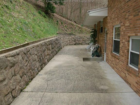 5th image of 5110 Carlton Dr