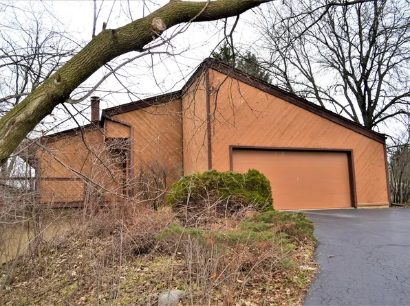 3708 Hillview COURT, Hubertus, WI 53033
