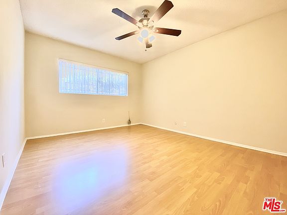 3rd image of 712 N Genesee Ave #1