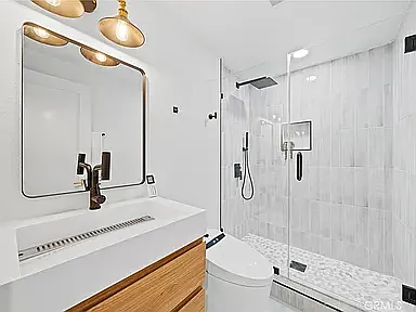 4 bed, 2290 sqft, $1,700 — Photo 3