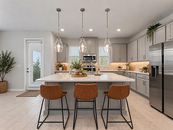 5th image of 13631 RANGELAND BOULEVARD