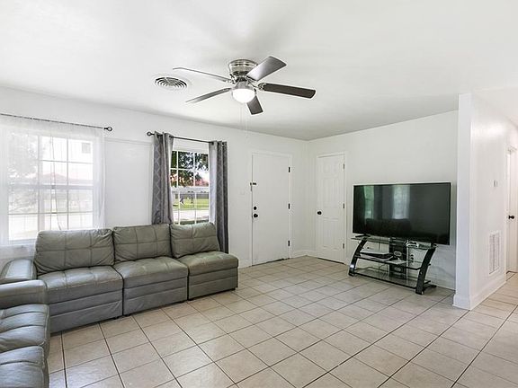 5th image of 1805 Maryland Ave