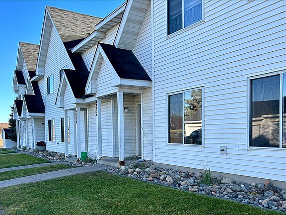 2nd image of 38516 Oakview Cir #38528