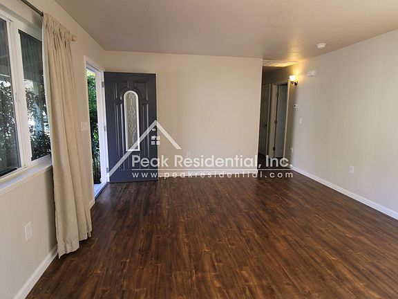 3rd image of 8848 Lance Ave