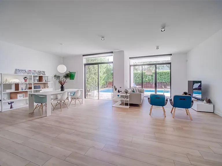 8660 Arboretum Ln — Photo 45