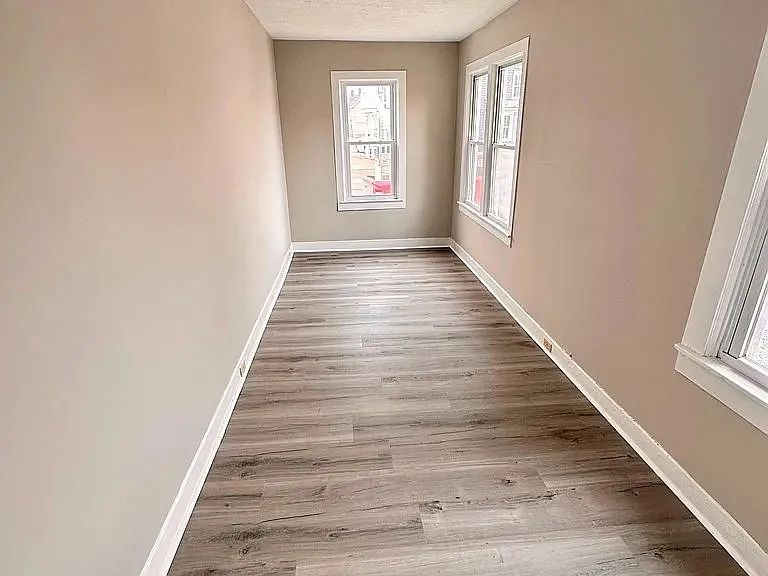 503 Lincoln St — Photo 5