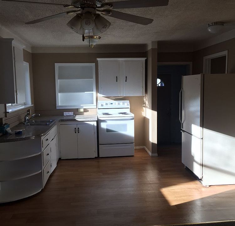 2nd image of 45 E Ypsilanti Ave