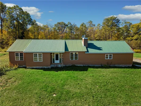 113 Caster Dr, Redfield, NY 13437