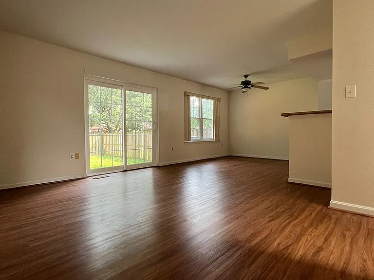 8578 Harvest View Ct — Photo 5