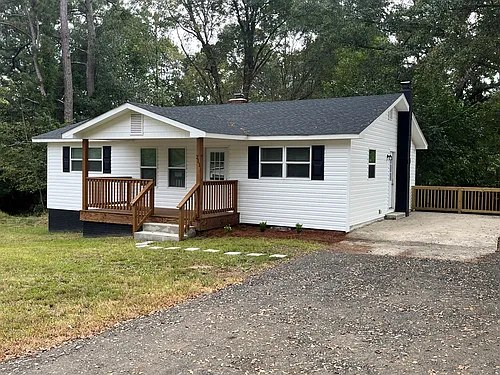 211 Rhode Island Cir Photo 1
