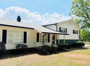1372 Bennett Rd, Grayson, GA 30017