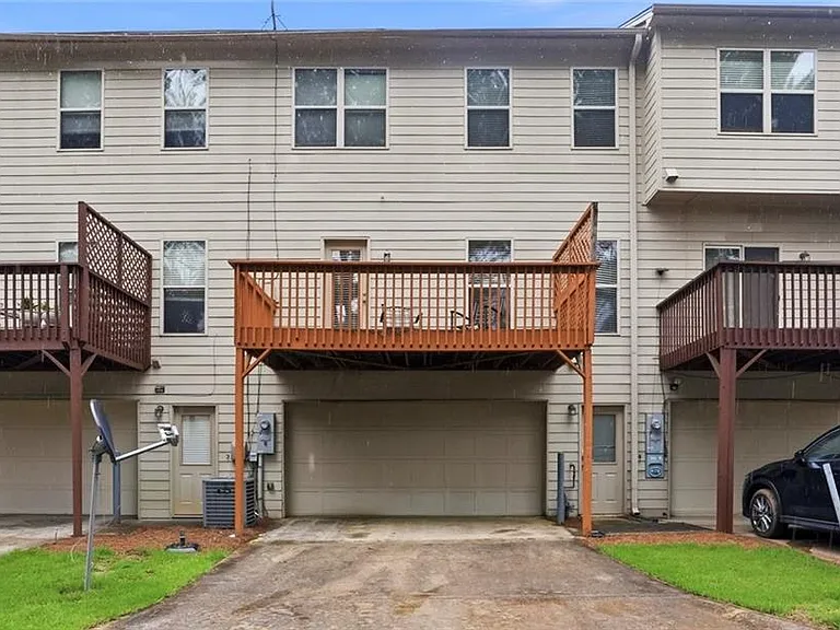 6199 Thorncrest Dr — Photo 25