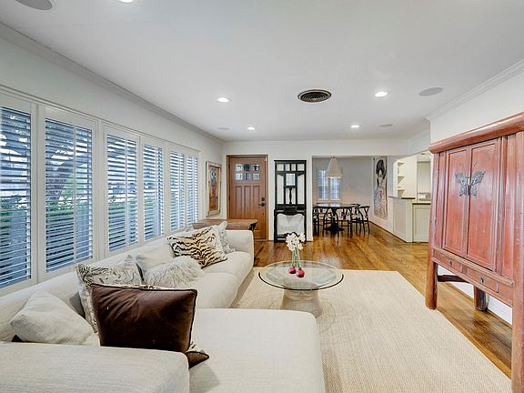 4th image of 3422 Norris Dr