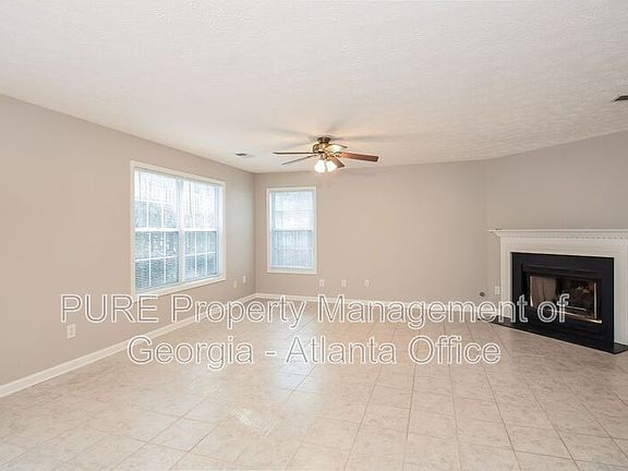 3rd image of 179 Weatherstone Dr