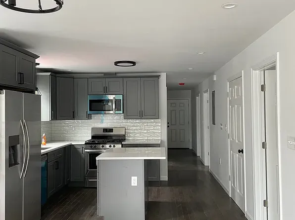 187 Montgomery Ave #2, Providence, RI 02905