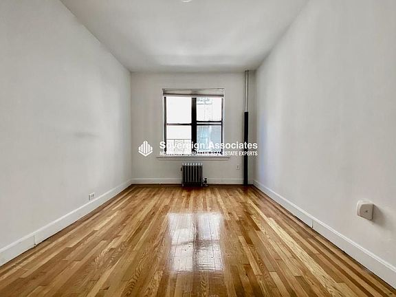 5th image of 590 Fort Washington Ave APT 2G