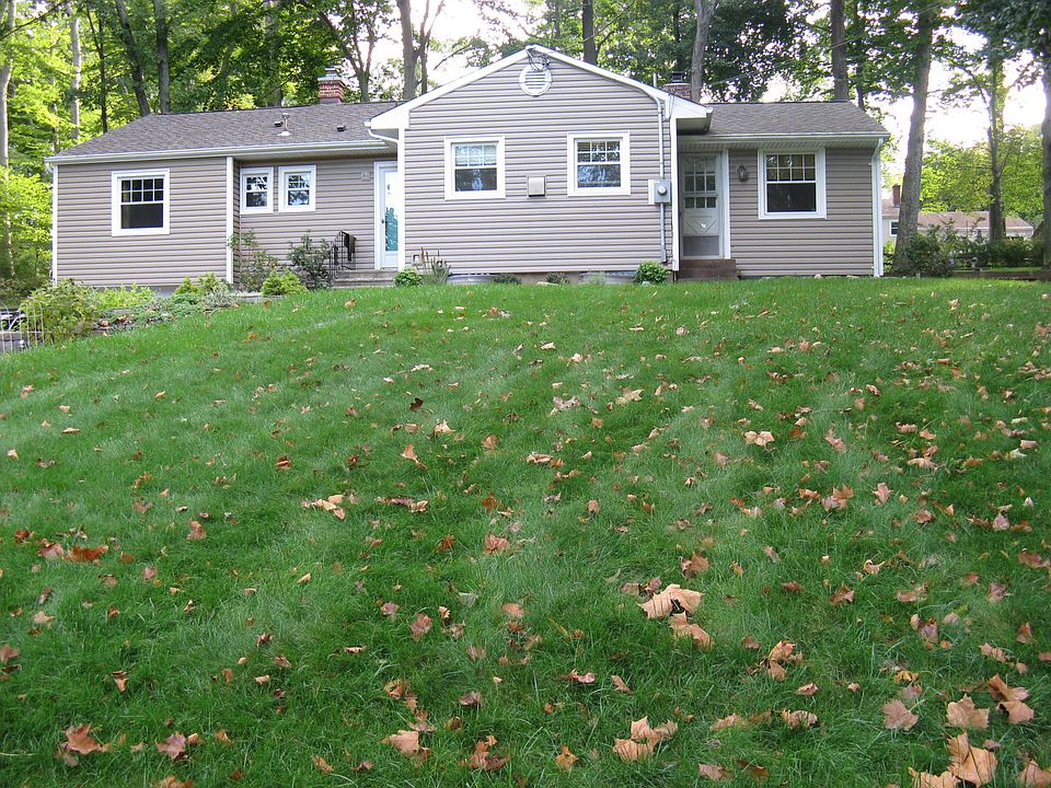 1st image of 698 Beechcrest Dr