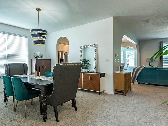 5th image of 5368 W Hoge Dr