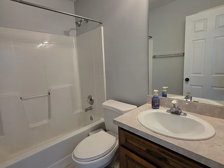 98 Lee Road 2095 — Photo 13