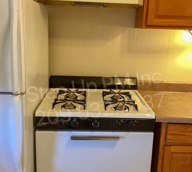 1st image of 352 Barretta St
