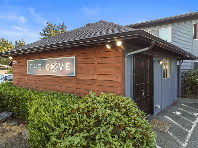 The Cove — Photo 5