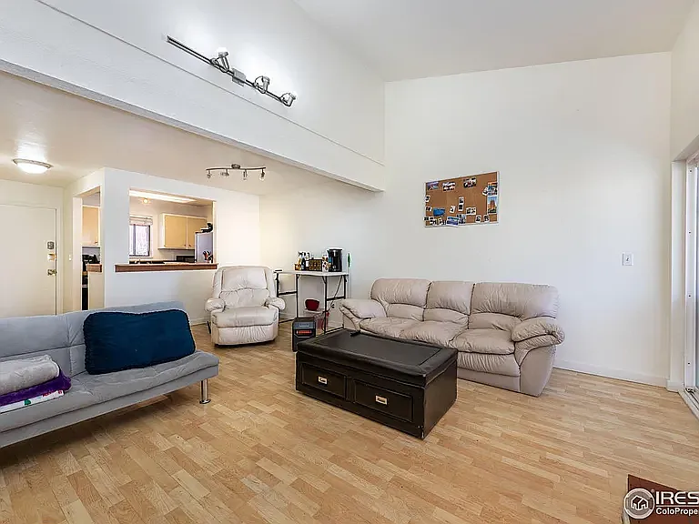 745 Arapahoe Ave #302 — Photo 9