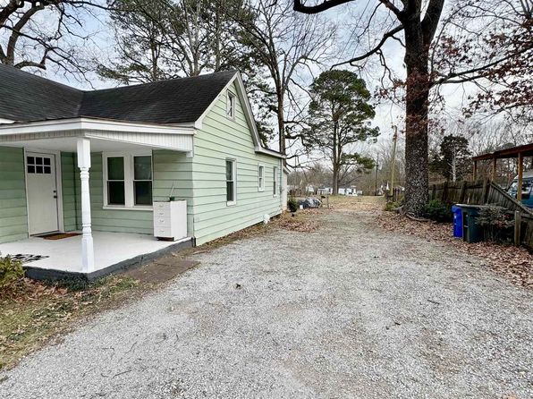 203 Seymore Ave, Florence, AL 35630