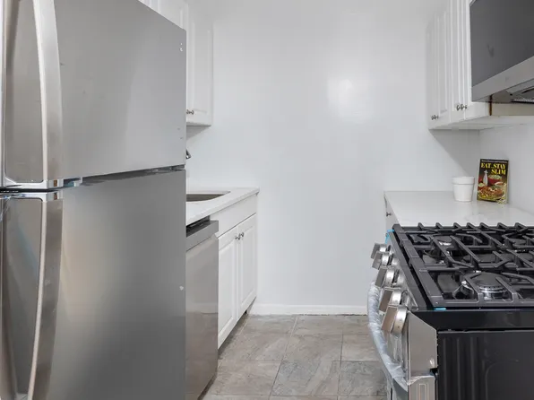 3671 Hudson Manor Terrace image 6 of 13