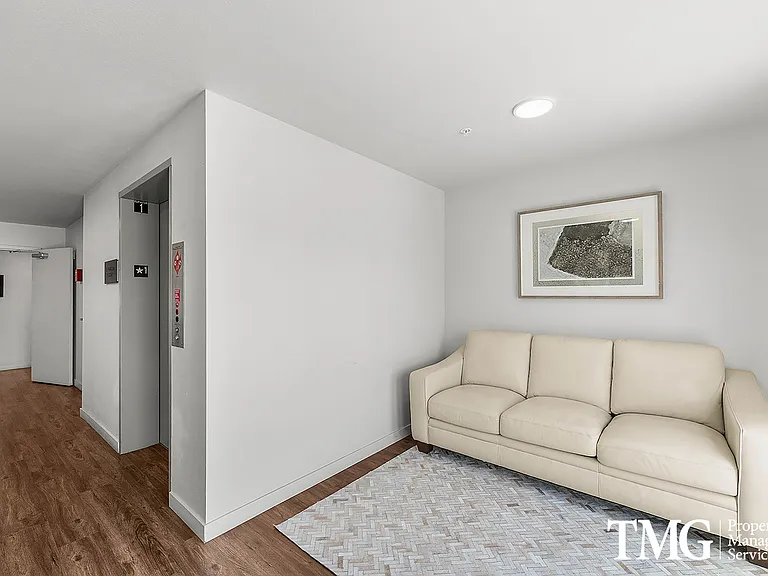Terrace Heights — Photo 8