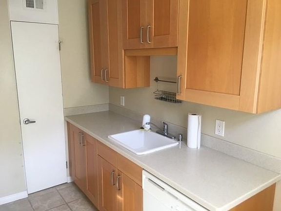 5th image of 4859 Collwood Blvd