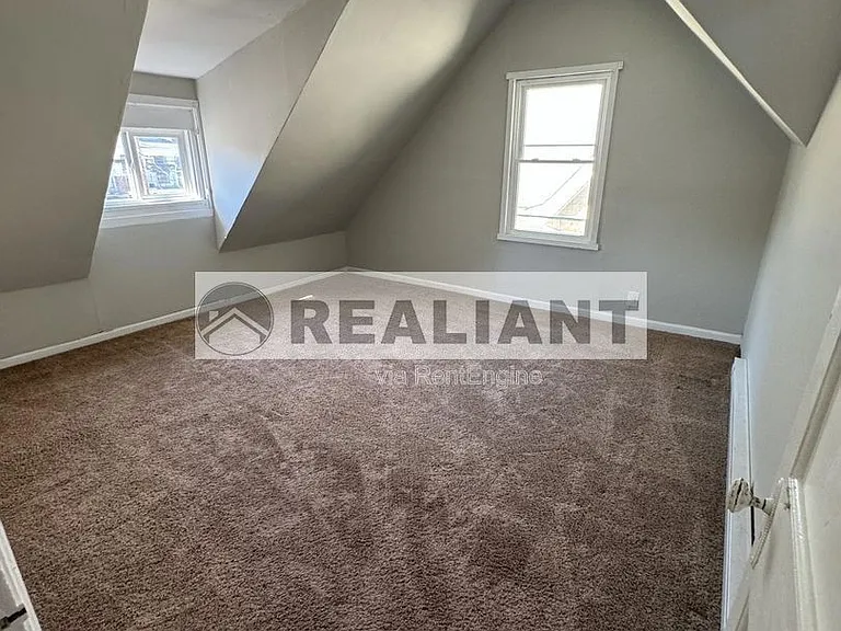 4516 Huntington Ave — Photo 13