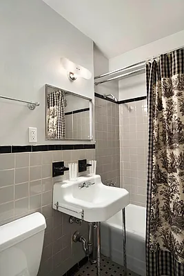 Sold by Town Residential | media 4