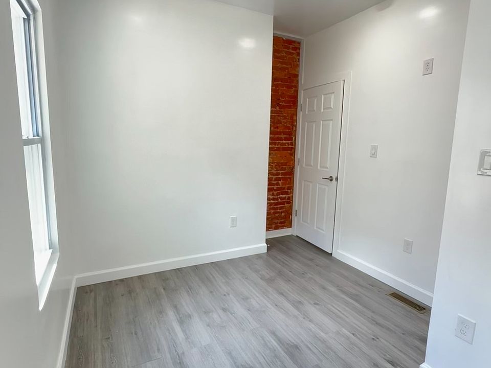 1st image of 5844 Osage Ave #2