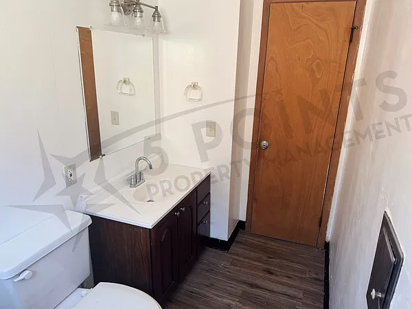 927 E 216th St #1 — Photo 10