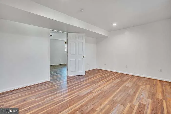8314 Liberia Ave — Photo 24