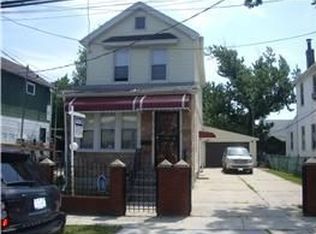 11819 219th St, Cambria Heights, NY 11411